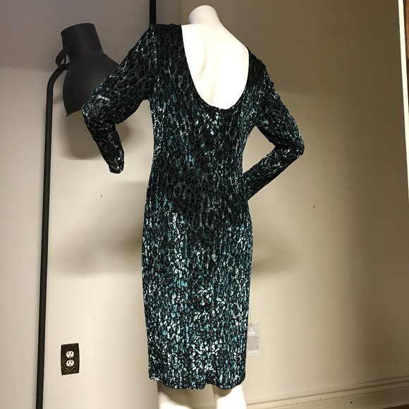 NWT Stunning Roxy Earle Le Chateau Green leopard Velvet velour Shiny dress - Picture 2 of 5